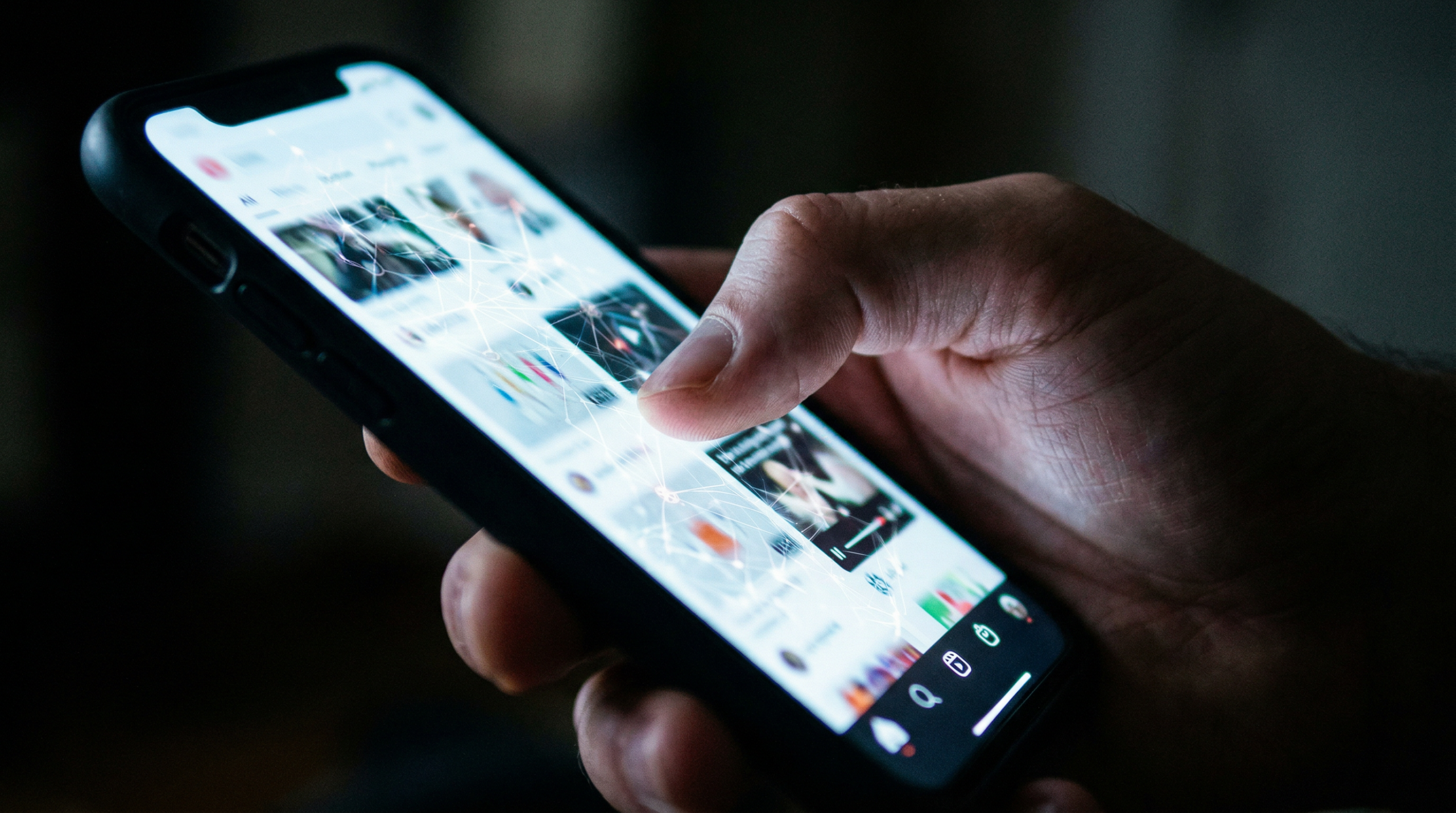 検索をやめられない脳の仕組みと間欠的強化